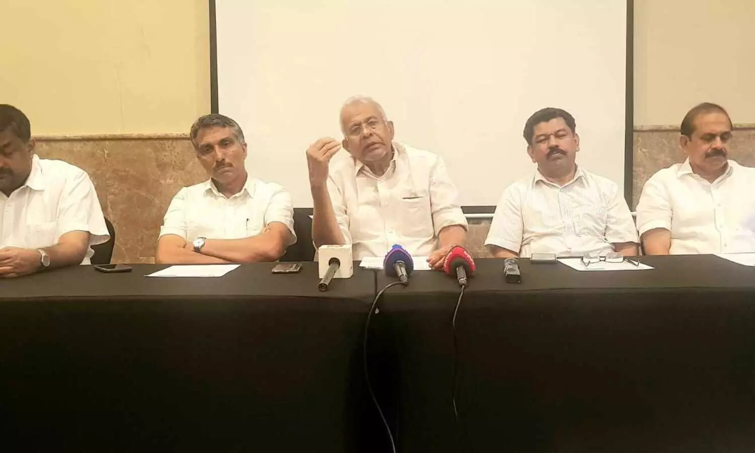 ജനാധിപത്യ, ഫെഡറൽ സംവിധാനത്തെ തകർക്കാൻ ഗവർണർ ശ്രമിക്കുന്നു - ഇ.ടി മുഹമ്മദ് ബഷീർ എം.പി