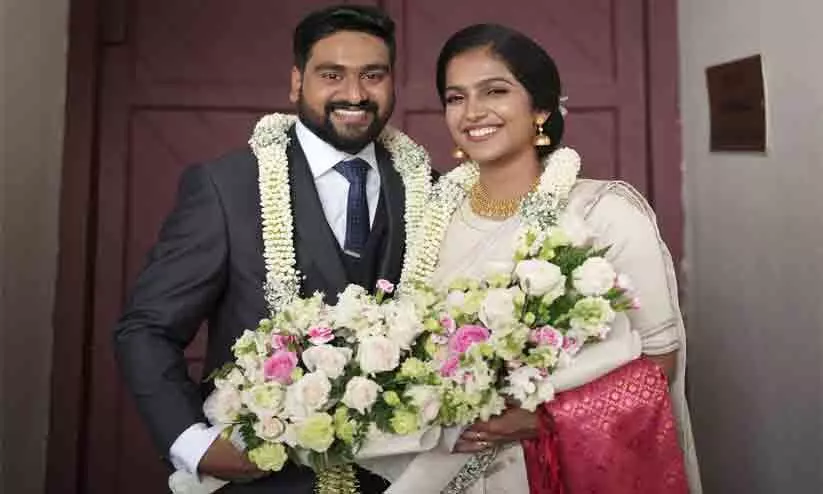 ചീഫ് സെക്രട്ടറി ഡോ. വി.പി. ജോയിയുടെ മകൾ വിവാഹിതയായി ചീഫ് സെക്രട്ടറി ഡോ. വി.പി. ജോയിയുടെ മകൾ വിവാഹിതയായി