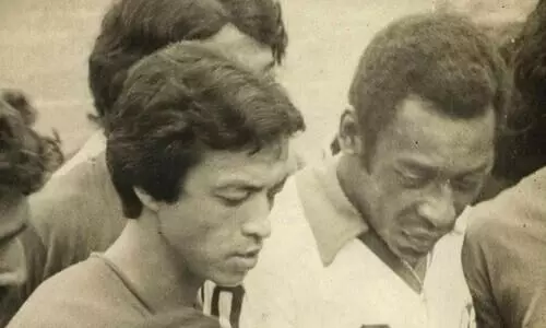 ​​കാഞ്ചി വ​​ലി​​ക്കു​​ന്ന ഭാ​​ട്യ​​യും ക​​ത്തി​​ക്ക് മൂ​​ർ​​ച്ച​കൂ​​ട്ടു​​ന്ന ഥാ​​പ്പ​​യും