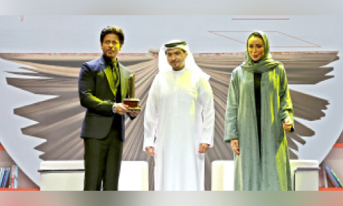 ആ​വേ​ശ​മാ​യി കി​ങ്​ ഖാ​ൻ