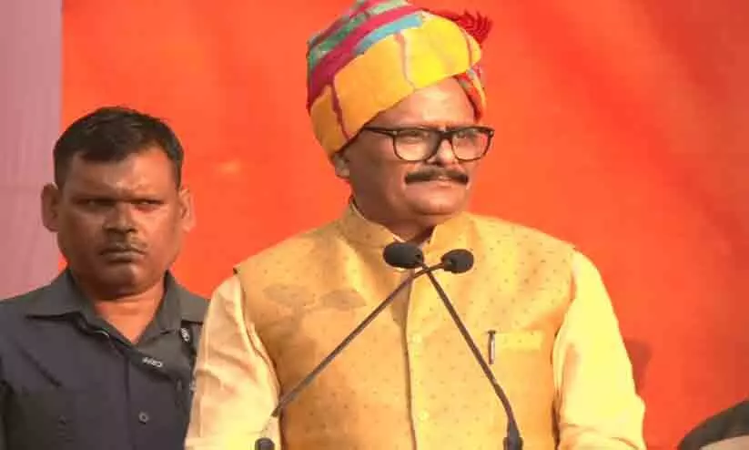 സമാജ്‍വാദി പാർട്ടി മുസ്‍ലിംകളെ ബിരിയാണിയിലെ കറിവേപ്പില കണക്കെ ഉപയോഗിക്കുന്നു -യു.പി ഉപമുഖ്യമന്ത്രി