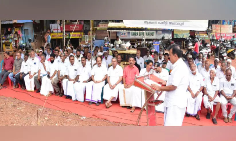 അടിപ്പാത: അണങ്കൂരിൽ രാപ്പകൽ സമരം തുടങ്ങി
