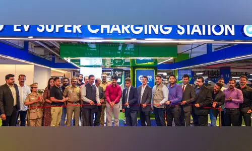 ലുലു മാളില്‍ ഇലക്ട്രിക് ചാര്‍ജിങ് സ്റ്റേഷന്‍