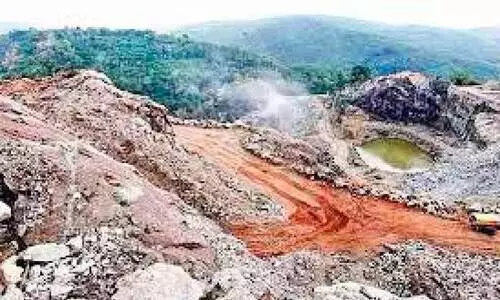 ജനവാസ മേഖലയിൽ പാറമടക്ക്​ നീക്കം​; പ്രതിഷേധവുമായി നാട്ടുകാർ