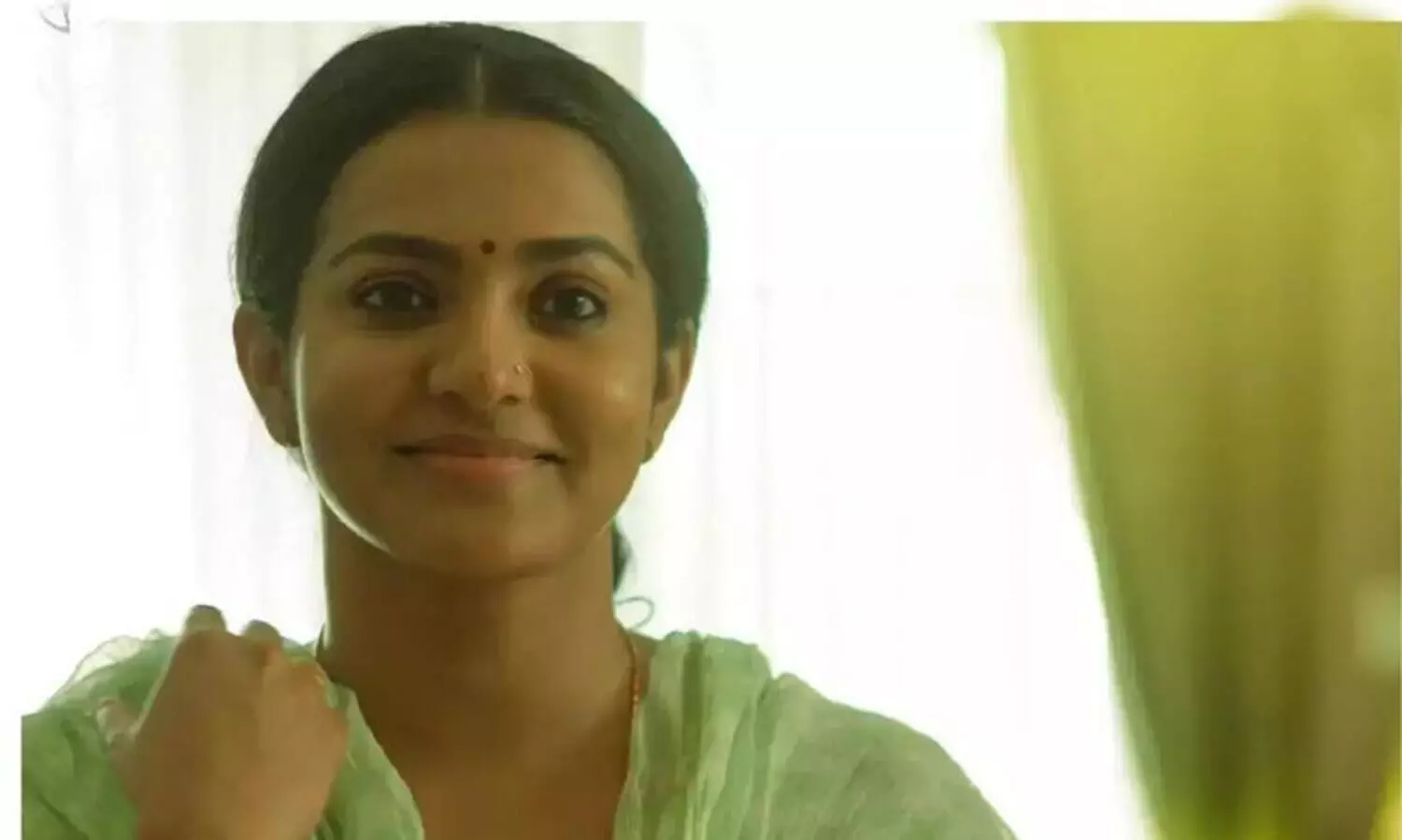 Acting with that actor felt like a conspiracy of the universe-Parvathy Thiruvoth