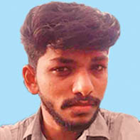 നാ​യ് കു​റു​കെ ചാ​ടി; ബൈ​ക്ക് മ​തി​ലി​ലി​ടി​ച്ച് യു​വാ​വ് മ​രി​ച്ചു