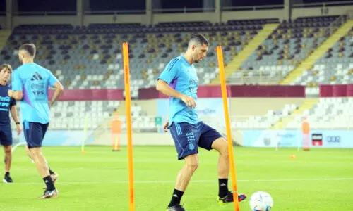 അർജന്റീന ടീം അബൂദബിയിൽ അർജന്റീന ടീം അബൂദബിയിൽ