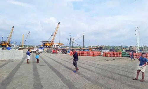 ബേപ്പൂർ തുറമുഖത്തെ കപ്പൽച്ചാൽ ആഴം കൂട്ടുന്നു