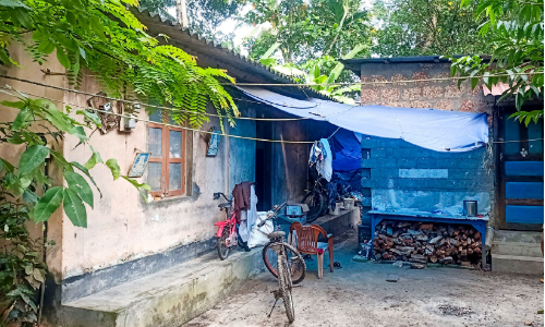 സു​വ​ർ​ണ​ജൂ​ബി​ലിക്കാലത്തെ ല​ക്ഷം​വീ​ട്