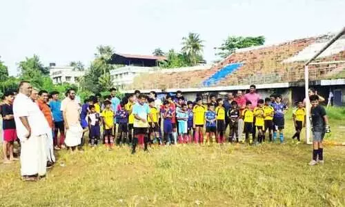 വ​ൺ മി​ല്യ​ൻ ഗോ​ൾ: ഗോ​ള​ടി​ച്ച്​ എം.​എ​ൽ.​എ