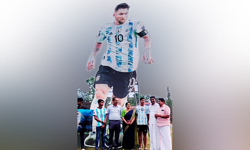 ലോകകപ്പ് ലഹരിയില് ഇരിങ്ങാലക്കുട ലോകകപ്പ് ലഹരിയില് ഇരിങ്ങാലക്കുട