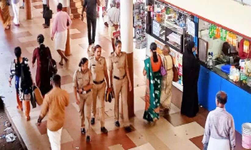 കുട്ടിക്കറക്കത്തിന് തടയിട്ട് പൊലീസ് കുട്ടിക്കറക്കത്തിന് തടയിട്ട് പൊലീസ്