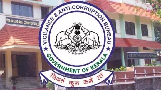 സബ് രജിസ്ട്രാർ ഓഫീസുകളിൽ വിജിലൻസിന്റെ മിന്നൽ പരിശോധന സബ് രജിസ്ട്രാർ ഓഫീസുകളിൽ വിജിലൻസിന്റെ മിന്നൽ പരിശോധന