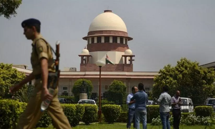 പൊ​തു​പ്ര​വ​ർ​ത്ത​ക​രു​ടെ അ​ഭി​പ്രാ​യ സ്വാ​ത​ന്ത്ര്യ നി​യ​ന്ത്ര​ണം; കേ​സ് വി​ധി​പ​റ​യാ​ൻ മാ​റ്റി