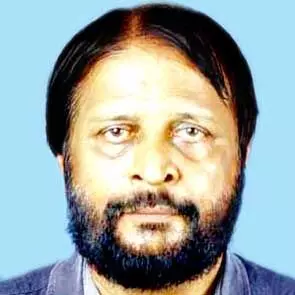 വി​ജ​യ​ച​ന്ദ്ര​ൻ നാ​യ​ർ