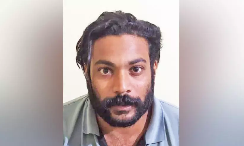 കഞ്ചാവുമായി യുവാവ് പിടിയിൽ കഞ്ചാവുമായി യുവാവ് പിടിയിൽ