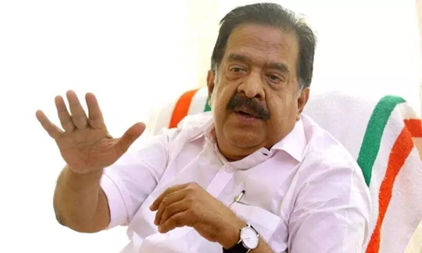 നാക്ക് പിഴയാണെന്ന് കെ.സുധാകരൻ പറഞ്ഞ സാഹചര്യത്തിൽ വിവാദങ്ങൾ അവസാനിപ്പിക്കണമെന്ന് രമേശ് ചെന്നിത്തല നാക്ക് പിഴയാണെന്ന് കെ.സുധാകരൻ പറഞ്ഞ സാഹചര്യത്തിൽ വിവാദങ്ങൾ അവസാനിപ്പിക്കണമെന്ന് രമേശ് ചെന്നിത്തല