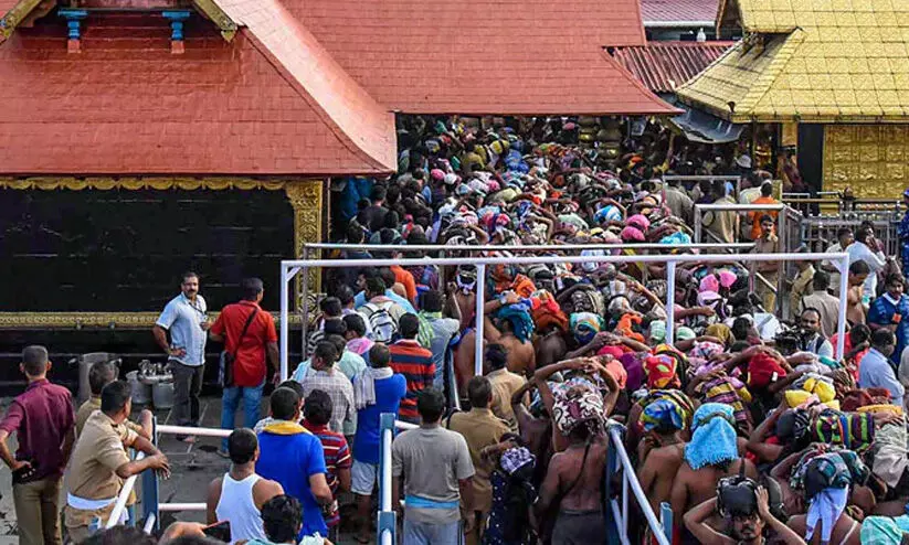 ശബരിമല: ആദ്യ ബാച്ച് പൊലീസ് സംഘം ചുമതലയേറ്റു; സുരക്ഷാസംവിധാനങ്ങൾ ശക്തിപ്പെടുത്തി ശബരിമല: ആദ്യ ബാച്ച് പൊലീസ് സംഘം ചുമതലയേറ്റു; സുരക്ഷാസംവിധാനങ്ങൾ ശക്തിപ്പെടുത്തി