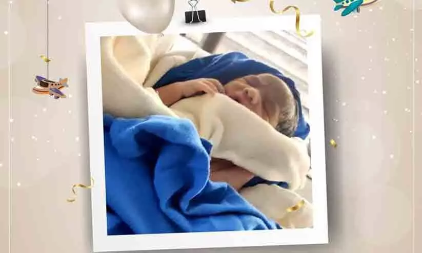 ഏറ്റവും പ്രായം കുറഞ്ഞ യാത്രക്കാരന് സ്വാഗതം; ഡൽഹി വിമാനത്താവളത്തിൽ കുഞ്ഞിന് ജന്മം നൽകി യുവതി