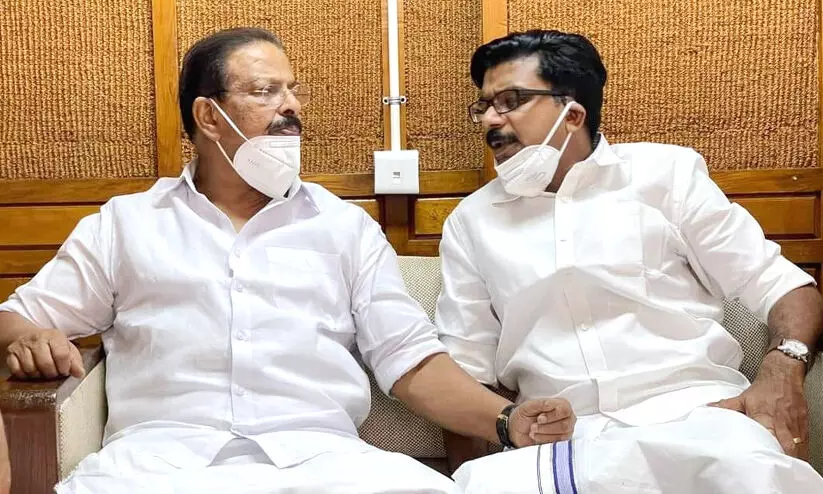 K Sudhakaran, Mathew Kuzhalnadan K Sudhakaran, Mathew Kuzhalnadan