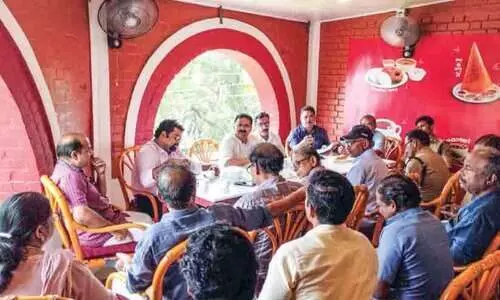 ഡി.ടി.പി.സി സഹകരിക്കില്ല: മിനി പമ്പയിൽ സൗകര്യമൊരുക്കുന്നതിൽ ആശയക്കുഴപ്പം നീങ്ങിയില്ല ഡി.ടി.പി.സി സഹകരിക്കില്ല: മിനി പമ്പയിൽ സൗകര്യമൊരുക്കുന്നതിൽ ആശയക്കുഴപ്പം നീങ്ങിയില്ല