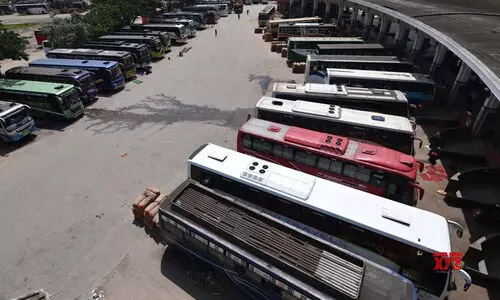 ബസുകൾ പാർക്ക് ചെയ്യാൻ സ്ഥലം കണ്ടെത്താൻ നഗരസഭക്ക് ചുമതല