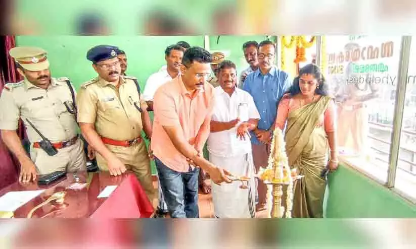 ശ​ബ​രി​മ​ല; എരുമേലിയിൽ പൊലീസ്, റവന്യൂ കൺട്രോൾ റൂം തുറന്നു