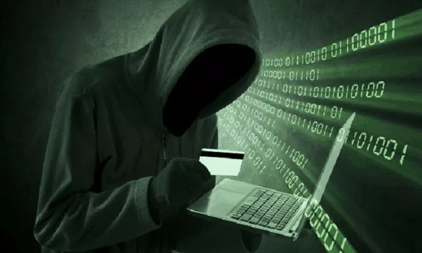 ഓൺലൈൻ പണം തട്ടിപ്പ്: രണ്ടുപേർ പിടിയിൽ ഓൺലൈൻ പണം തട്ടിപ്പ്: രണ്ടുപേർ പിടിയിൽ