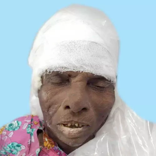 കാറിടിച്ച് അജ്ഞാത  സ്ത്രീ മരിച്ചു