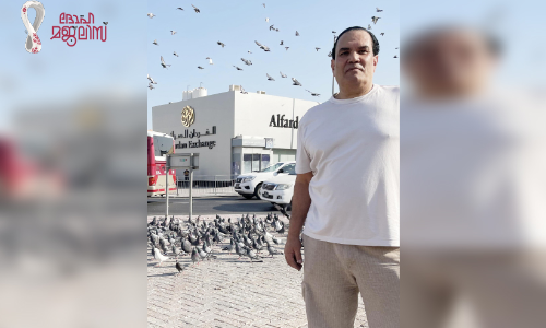 ദിവസം 8800 രൂപ! പറവകൾക്ക് തീറ്റ നൽകാൻ ഹിലാൽ ചെലവിടുന്ന തുക...