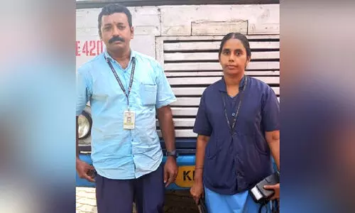 യുവതിക്ക് തുണയായി ബസ് ഡ്രൈവറും കണ്ടക്ടറും