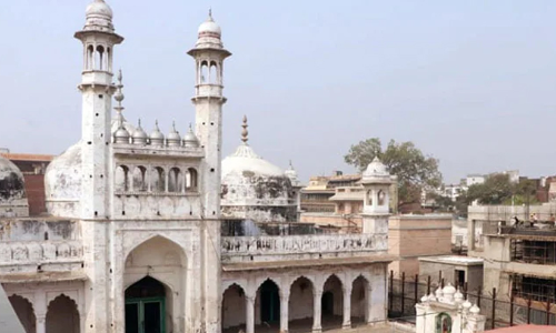 ഗ്യാൻവാപി മസ്ജിദ് കമ്മിറ്റിയുടെ ഹരജി തള്ളി; ശിവലിംഗത്തിൽ പ്രാർഥനാനുമതി തേടിയ ഹരജി നിലനിൽക്കുമെന്ന് കോടതി