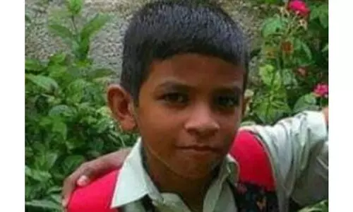 കായിക പരിശീലനത്തിനിടെ എട്ടാം ക്ലാസ് വിദ്യാർഥി ഗ്രൗണ്ടിൽ കുഴഞ്ഞു വീണ് മരിച്ചു