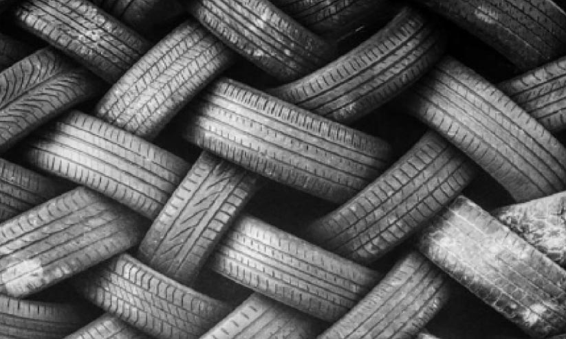 ടയറുകൾ പൊതു ഇടങ്ങളിൽ തള്ളിയാൽ 100 റിയാൽ പിഴ ടയറുകൾ പൊതു ഇടങ്ങളിൽ തള്ളിയാൽ 100 റിയാൽ പിഴ