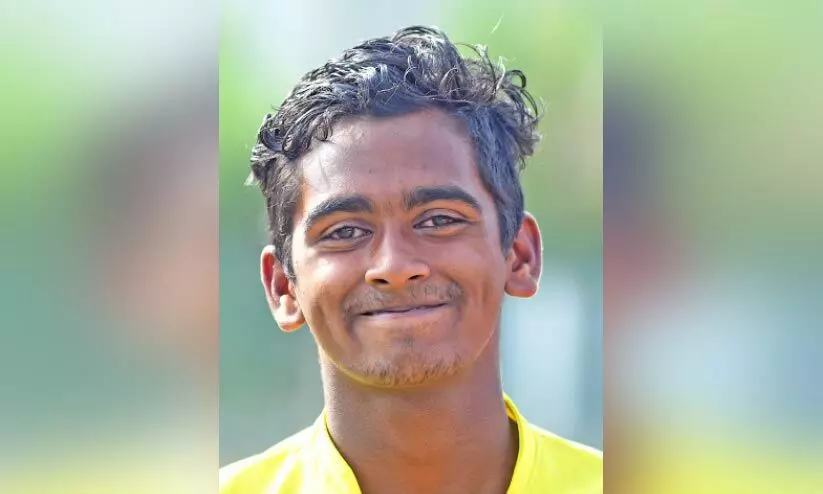 കായികമേളയിലെ ആദ്യ സ്വർണം മുഹമ്മദ് ഷഹലിന് സ്വന്തം കായികമേളയിലെ ആദ്യ സ്വർണം മുഹമ്മദ് ഷഹലിന് സ്വന്തം