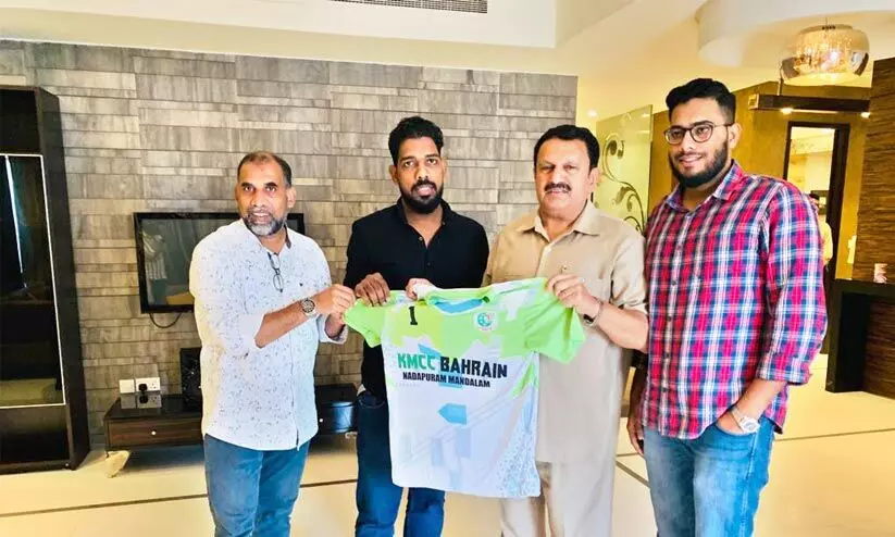 ജ​ഴ്സി പ്ര​കാ​ശ​നം ചെ​യ്തു