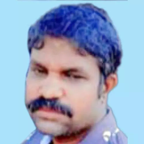 ബൈ​ക്ക​പ​ക​ട​ത്തി​ൽ യു​വാ​വ് മ​രി​ച്ചു