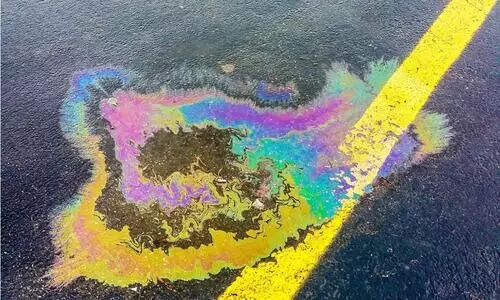 മ​ഴ​വി​ല്ലൊ​ളി​ച്ചി​രി​ക്കു​ന്നു​ണ്ട് സൂ​ക്ഷി​ക്കു​ക