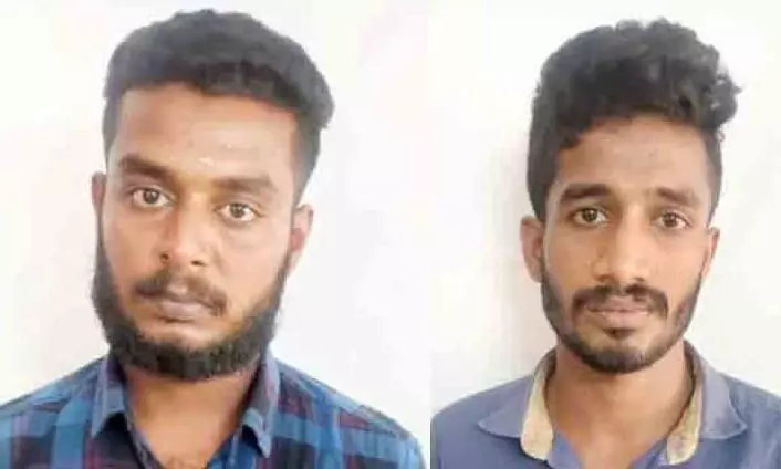 കഞ്ചാവുമായി യുവാക്കൾ പിടിയിൽ കഞ്ചാവുമായി യുവാക്കൾ പിടിയിൽ