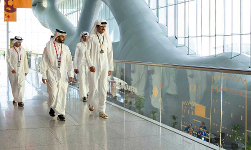 മീ​ഡി​യ സെൻറ​ർ സ​ന്ദ​ർ​ശി​ച്ച് ഖത്തർ അ​മീ​ർ