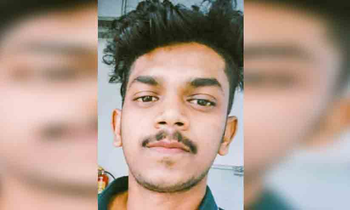 പെ​ൺ​കു​ട്ടി​യെ ഭീ​ഷ​ണി​​പ്പെ​ടു​ത്തി  പ​ണം ത​ട്ടി​യ​യാ​ൾ പി​ടി​യി​ൽ