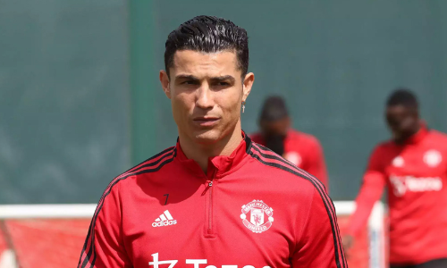 ക്രിസ്റ്റ്യാനോ റൊണാൾഡോക്കെതിരെ യുനൈറ്റഡ് നിയമനടപടിക്ക്; ലോകകപ്പിന് ശേഷം പരിശീലനത്തിന് വരേണ്ടെന്നും ക്ലബ് ക്രിസ്റ്റ്യാനോ റൊണാൾഡോക്കെതിരെ യുനൈറ്റഡ് നിയമനടപടിക്ക്; ലോകകപ്പിന് ശേഷം പരിശീലനത്തിന് വരേണ്ടെന്നും ക്ലബ്