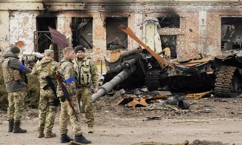 ലോകമേ...ഞങ്ങൾ തിരിച്ചുവരും