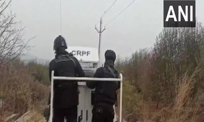 കശ്മീരിൽ പരിശോധനക്കിടെ വെടിവെപ്പ്; പൊലീസ് കസ്റ്റഡിയിലുള്ള തീവ്രവാദി മരിച്ചു