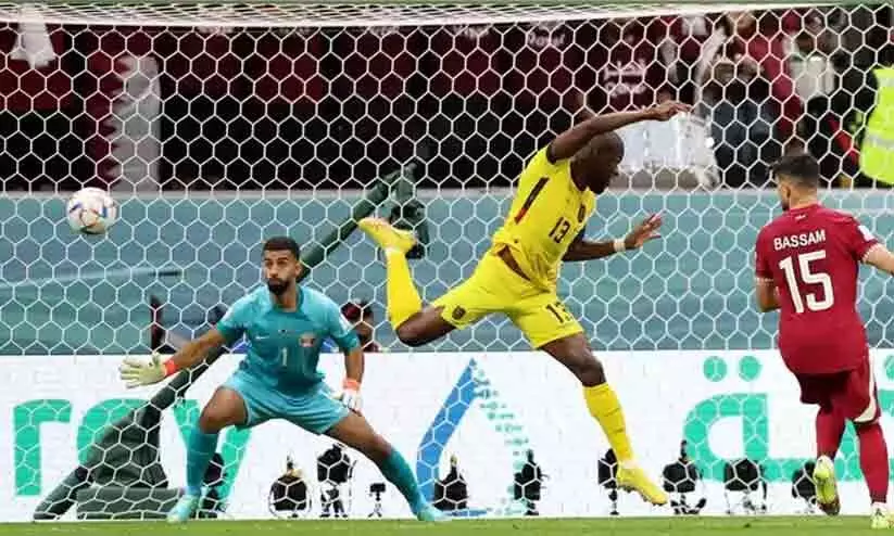 വലകുലുക്കി വലൻസിയ; ഖത്തർ രണ്ട് ഗോളിന് പിറകിൽ