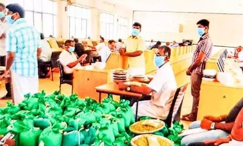 ഉത്തരേന്ത്യൻ ഡിമാൻഡ് ഇടിഞ്ഞു; ഏലക്ക വാങ്ങാനാളില്ല, ക​ർ​ഷ​ക​ർ പ്ര​തി​സ​ന്ധി​യി​ലേ​ക്ക്