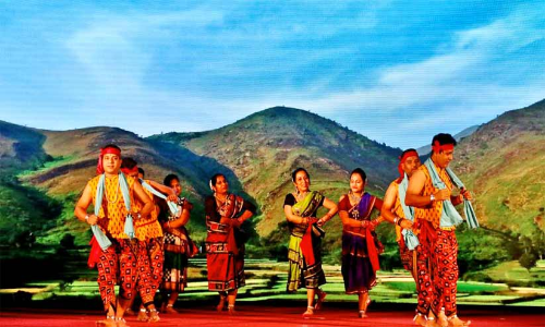 ദൃ​ശ്യ​വി​രു​ന്നൊ​രു​ക്കി ക​ലൈ​ഡോ​സ്‌​കോ​പ്