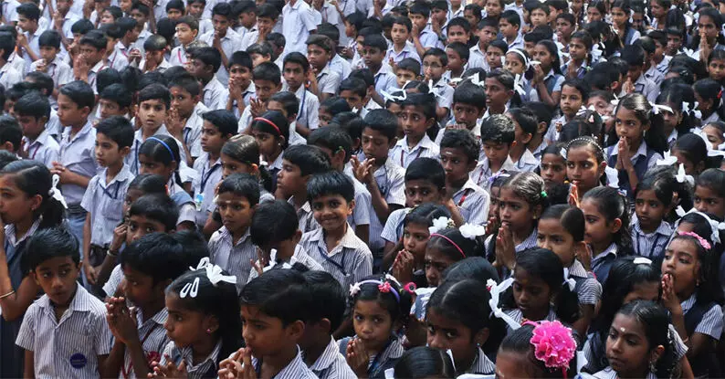 പിന്നാക്ക വിഭാഗ സ്കോളർഷിപ്പിന് അപേക്ഷിക്കാം പിന്നാക്ക വിഭാഗ സ്കോളർഷിപ്പിന് അപേക്ഷിക്കാം