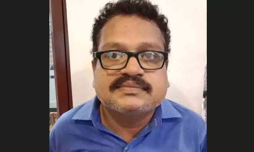 കലോത്സവത്തിന് വന്ന വിദ്യാർഥിനിയെ ബൈക്കിൽ പീഡിപ്പിച്ച കേസിൽ അധ്യാപകൻ അറസ്റ്റിൽ