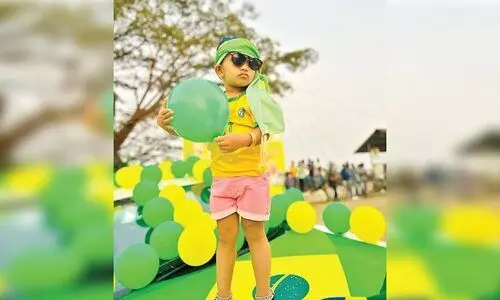 ലോകകപ്പ് ഫുട്ബാൾ പൂരം കൊടിയേറി; ആവേശകൊടുമുടിയിൽ നാടും നഗരവും